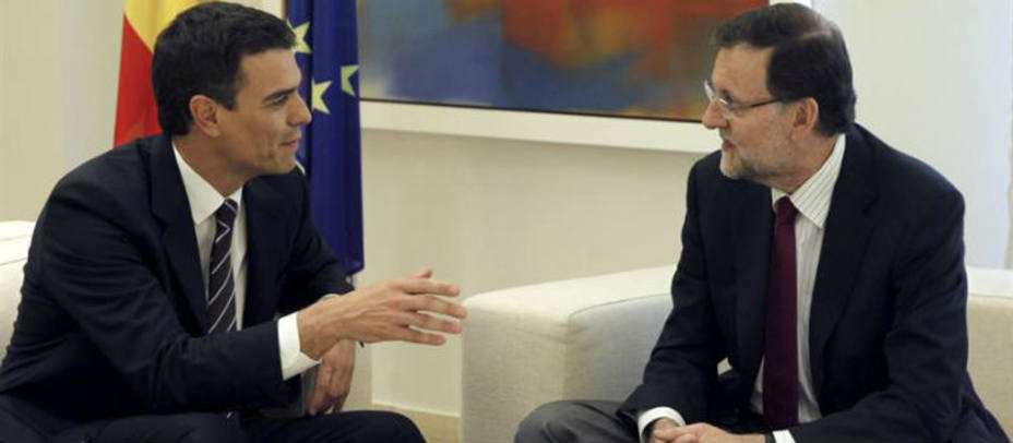 Mariano Rajoy y Pedro Sánchez en Moncloa. EFE