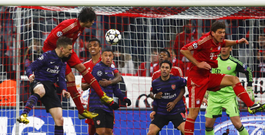 Koscielny marca el 0-2 en campo del Bayern (REUTERS)