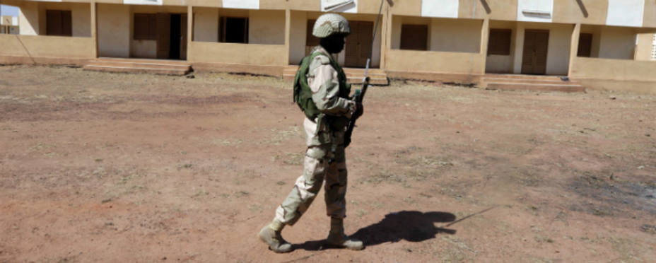 Un soldado nigeriano en un base cerca de Bamako. REUTERS