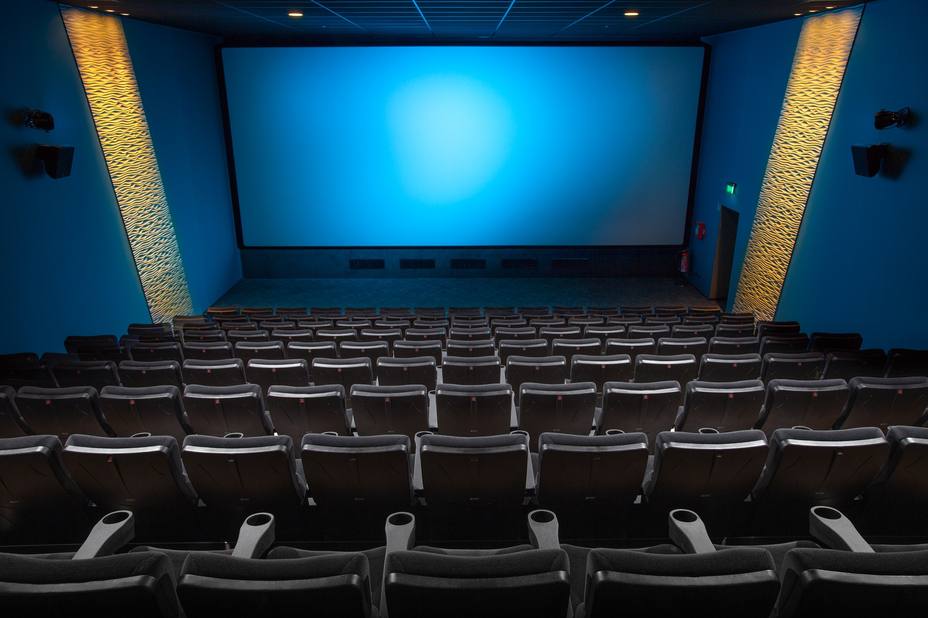 Solo en un tercio de los cines españoles se ha notado en el precio la bajada del IVA