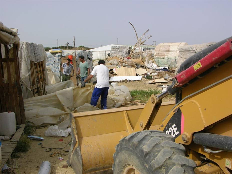 Un experto de la ONU denuncia que las inhumanas condiciones en asentamientos informales son un escándalo