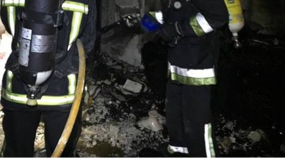 Dos personas asistidas en el incendio de una bajera en la Calle San Millán de Calahorra