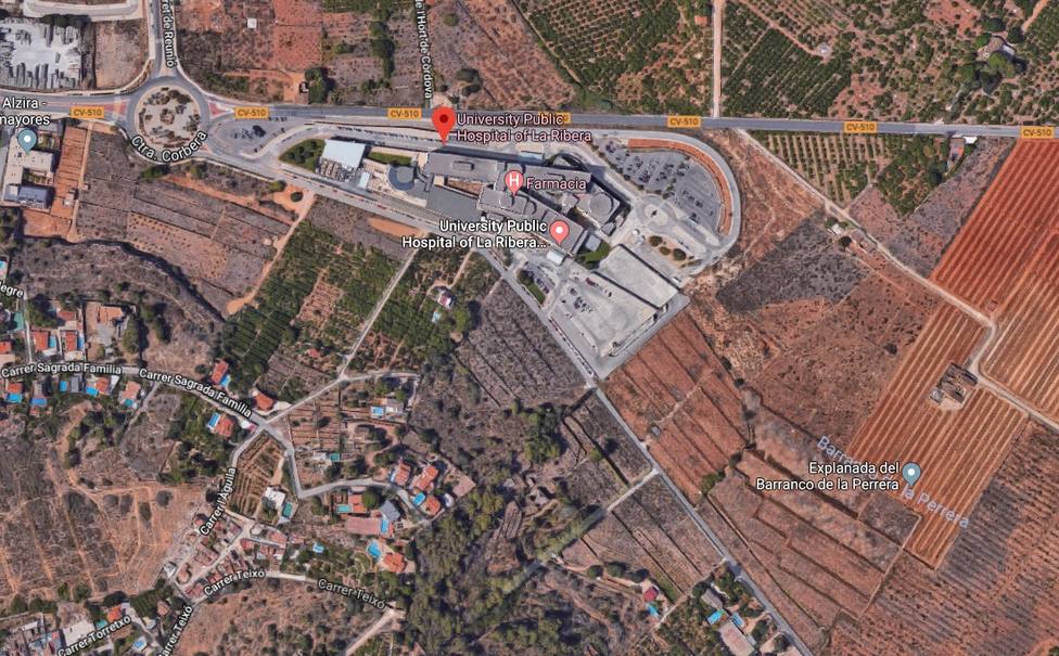 Hallan restos óseos humanos en las inmediaciones del Hospital de La Ribera de Alzira (Valencia)