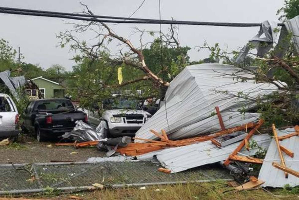 Varios tornados dejan al menos ocho muertos en el sur de Estados Unidos