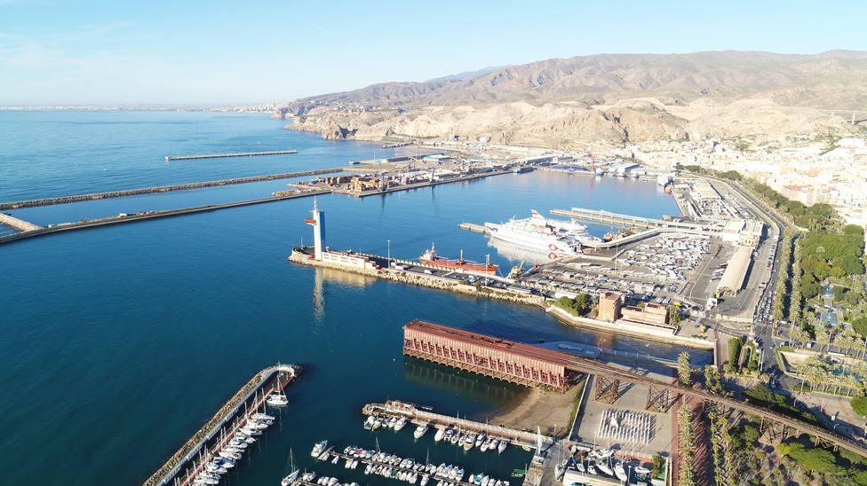 Adjudicada la redacción del proyecto del Muelle de Levante y Las Almadrabillas del puerto de Almería