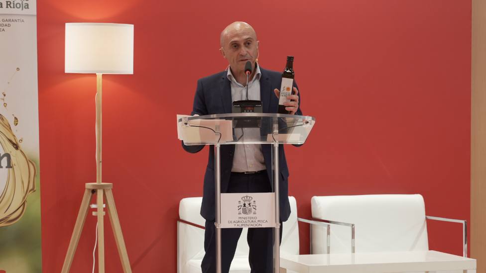 Pepe Viyuela apadrina el desembarco de la DOP Aceite de La Rioja en el salón Gourmets de Madrid