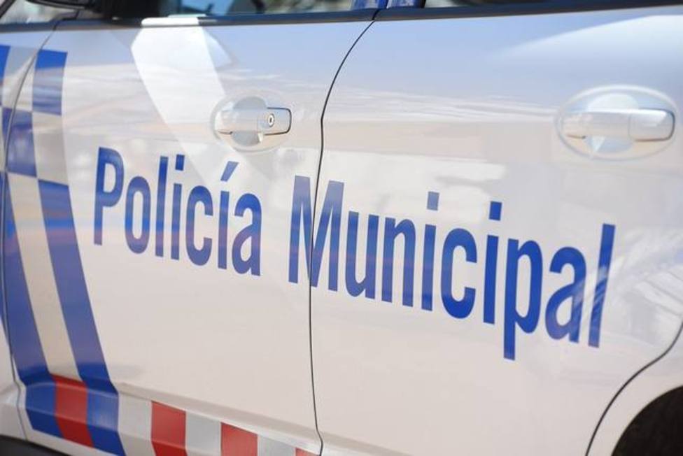 La DGT cede a la Policía Local de Aguilar de Campoo un etilómetro