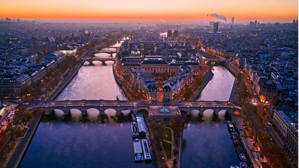 Vista aérea de una de las islas del río Sena, a su paso por París. CORDONPRESS