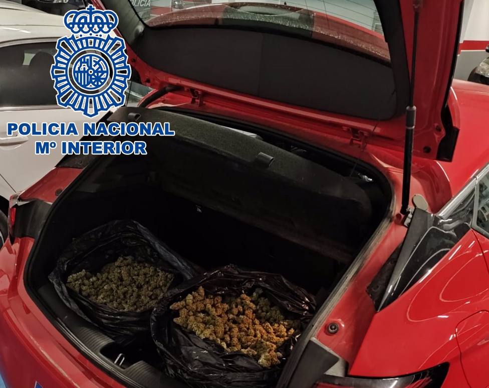 Detenidas dos personas en Jerez transportando cinco kilos de marihuana