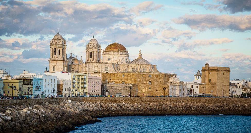 Cádiz, sus tesoros secretos y el robo de las manzanas de oro del Jardín de las Hespérides