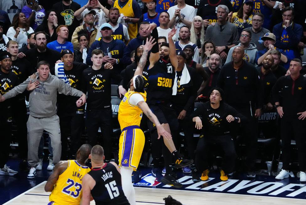 Jamal Murray da la segunda victoria a Denver ante los Lakers