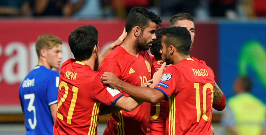 La Selección celebra uno de los goles de Diego Costa (Reuters)