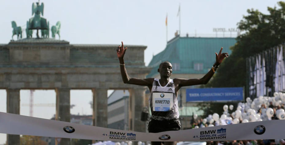 Kimetto es el nuevo plusmarquista mundial de maratón. Reuters.
