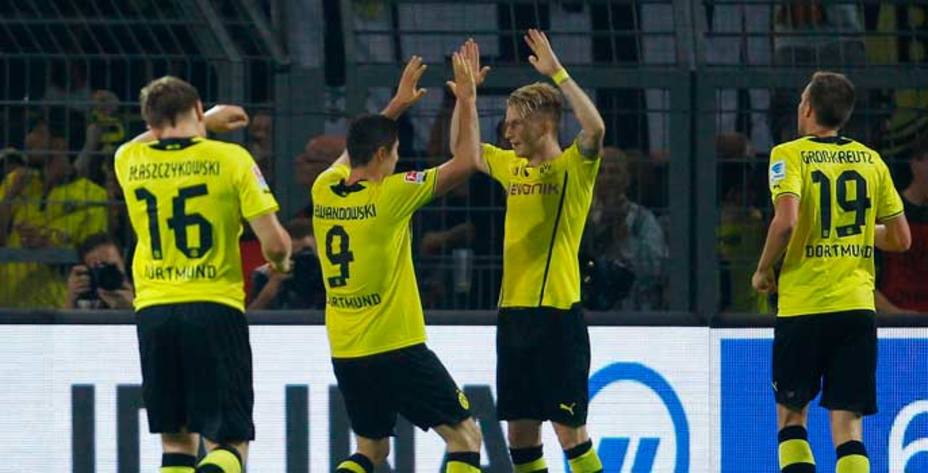 Lewandowski y Reus celebran el gol ante el Werder Bremen (Reuters)