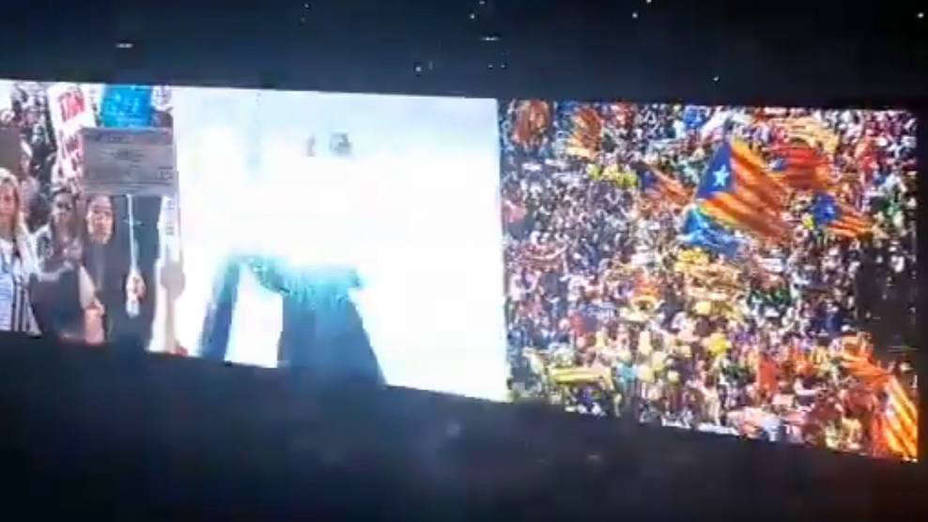 U2 incluye imágenes del independentismo catalán durante un concierto