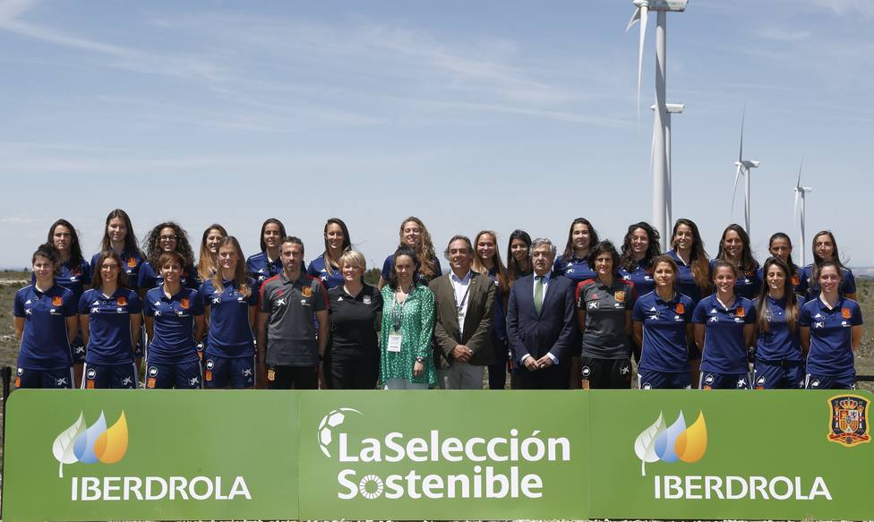 Iberdrola compensará la huella de carbono de la selección española femenina con energía verde