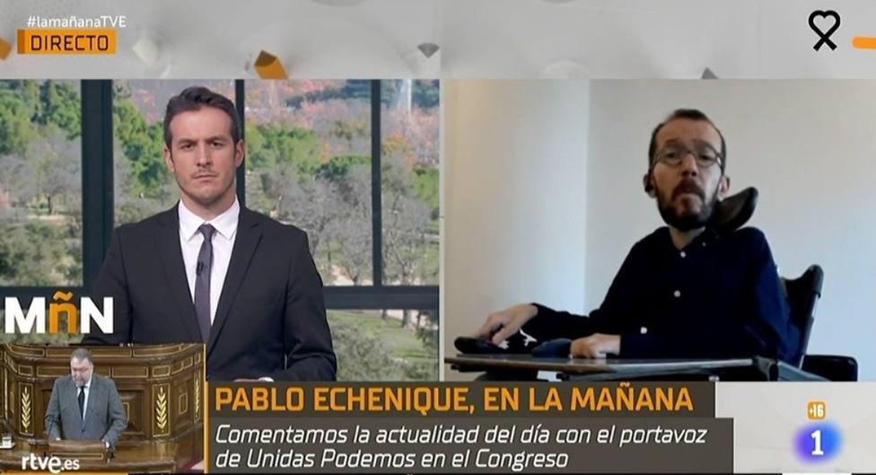 El parecido que el PP andaluz encuentra al crespón negro de TVE por las víctimas del coronavirus
