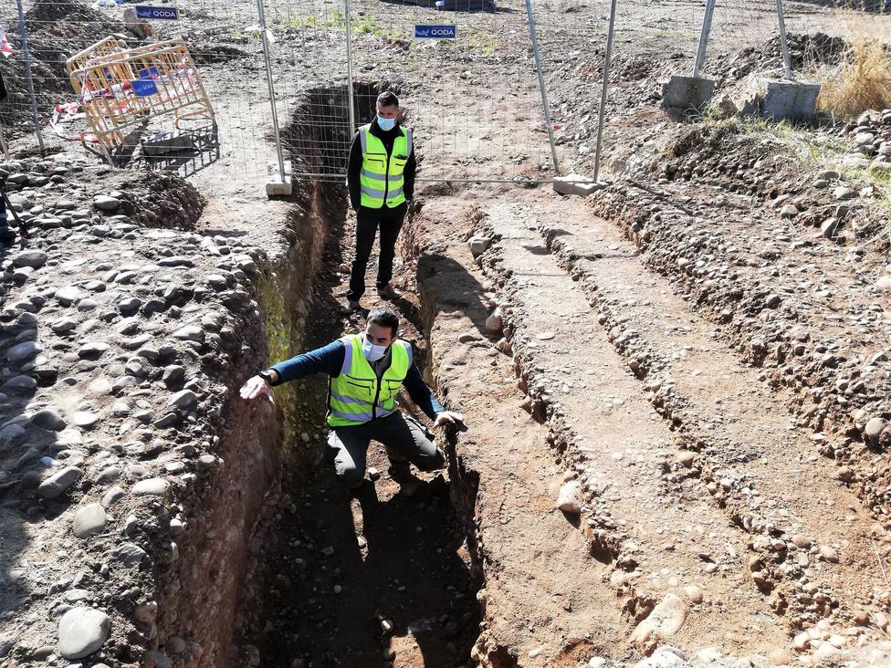 Excavaciones arqueológicas en La Estrella sacan a la luz un nuevo tramo de la Calzada Romana del Ebro
