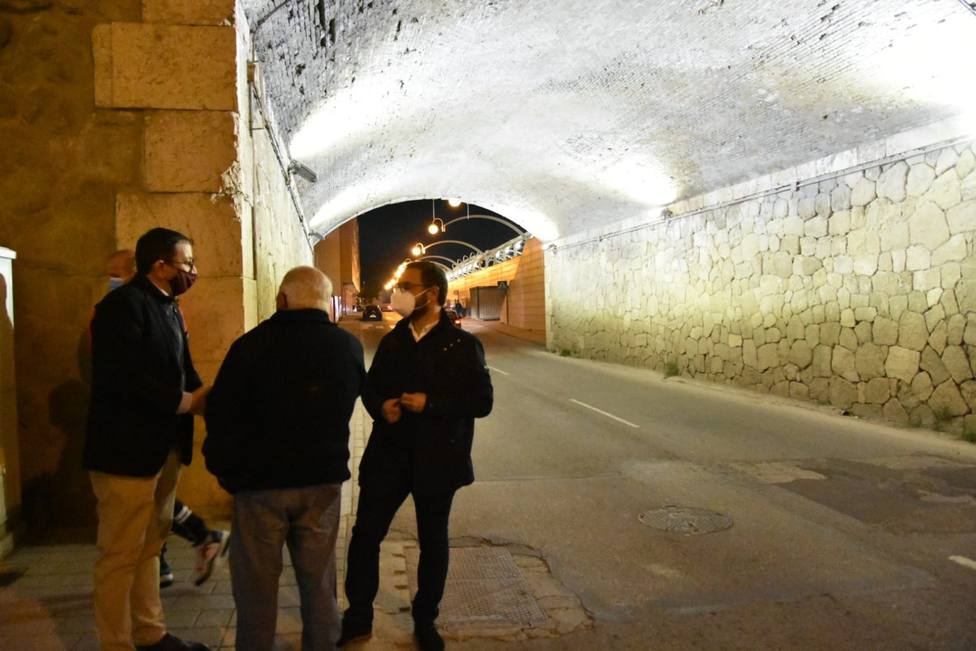 Lorca renueva la iluminación del ‘Puente de los Carros’