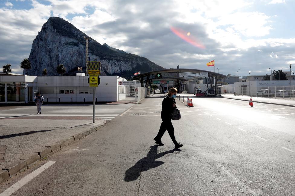 Gibraltar ofrecerá a los trabajadores transfronterizos vacunarse contra la covid-19