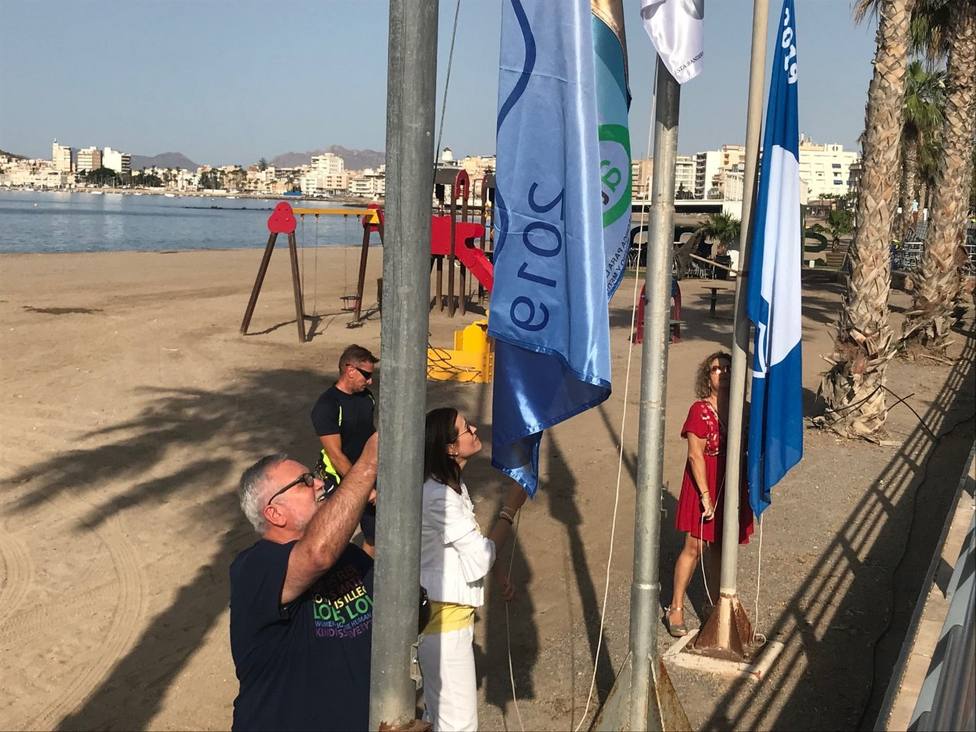 Águilas lucirá el distintivo de Bandera Azul en 9 de susplayas y 2 en Puertos Deportivos