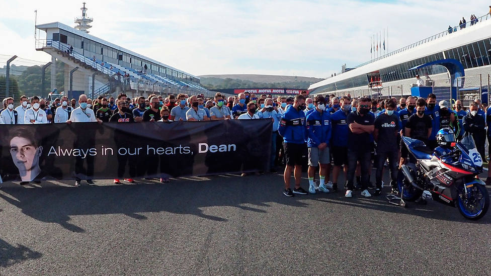 Minuto de silencio en el circuito de Jerez, en memoria de Dean Viñales: Siempre en nuestros corazones