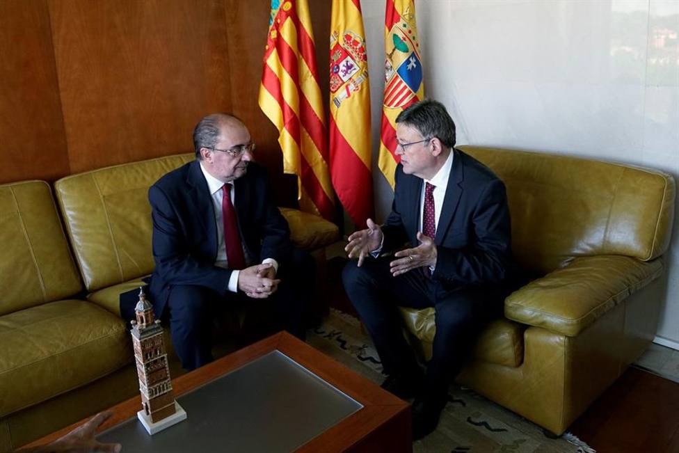 Lambán y Puig preparan un congreso en Zaragoza para reclamar la desconcentración del Estado