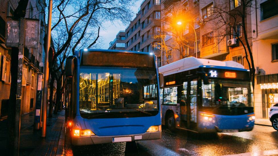 El motivo por el que una señora ha parado un bus durante media hora en Madrid: Esto es muy fuerte