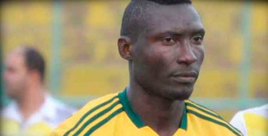 El jugador camerunés, Albert Ebosse, máximo goleador de la temporada pasada de la Liga Argelina.