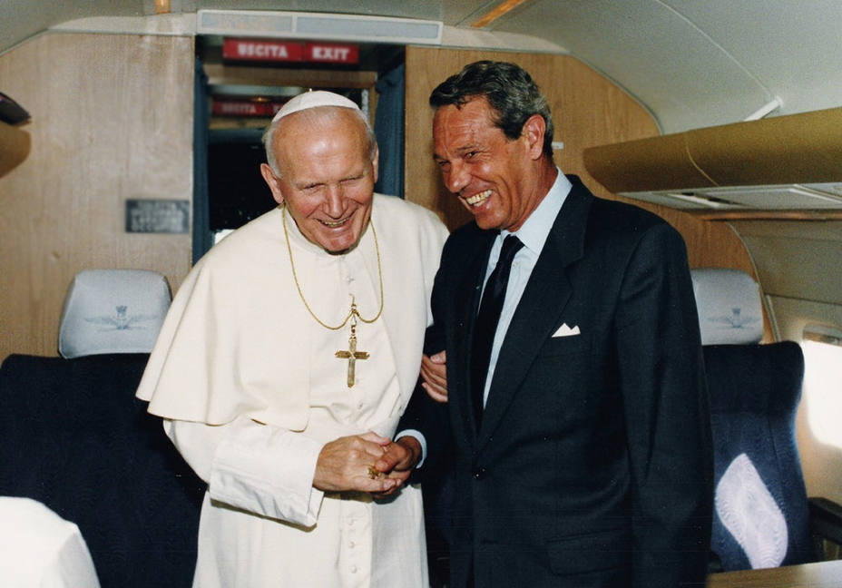 Joaquín Navarro-Valls junto a San Juan Pablo II