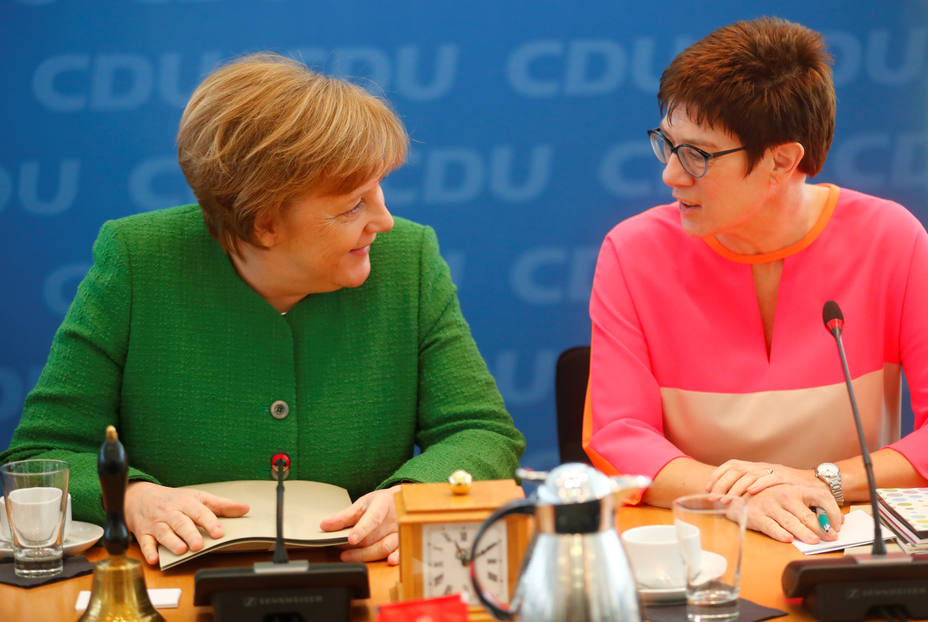 Angela Merkel Y Annegret Kramp-Karrenbauer