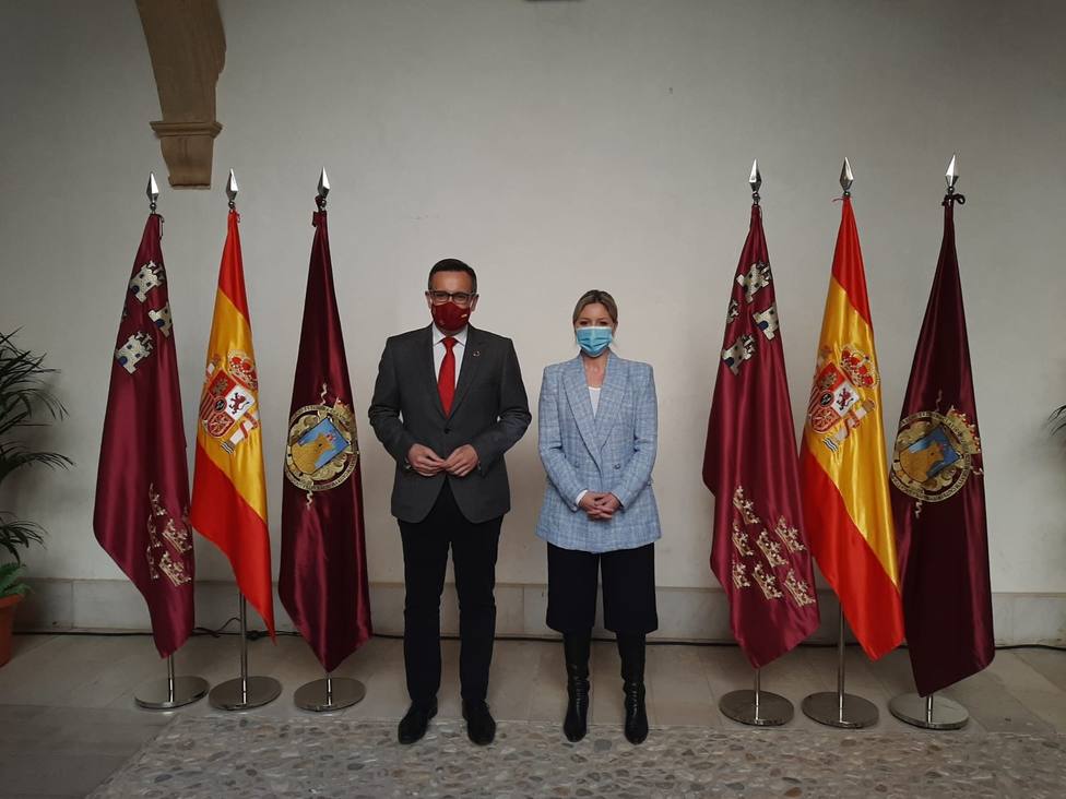Ana Martínez Vidal (CS) y Diego Conesa (PSOE) en Lorca