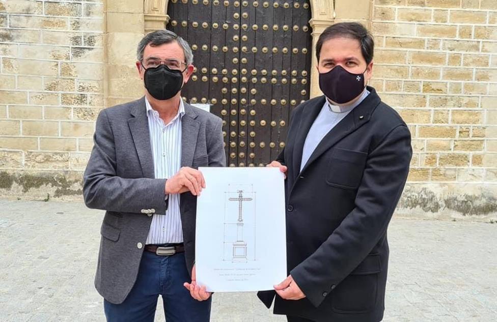 Las cofradías de Aguilar de la Frontera presentan un proyecto para recuperar la Cruz de las Descalzas