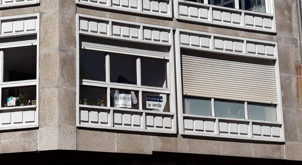 Los carteles de venta o alquiler escasean en las fachadas de los edificios de Santiago