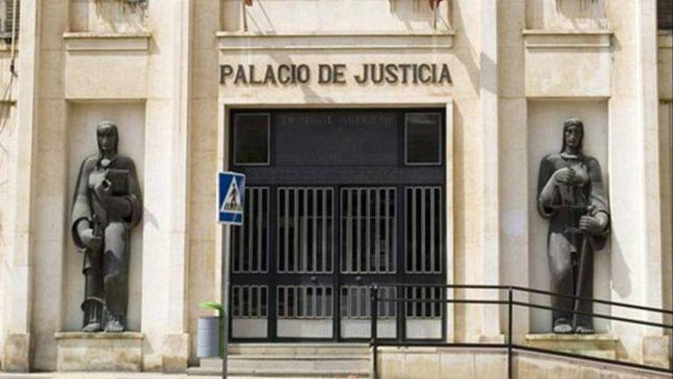 Absuelto por falta de pruebas un acusado de amenazar de muerte a su esposa en Lorca