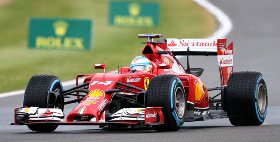 Fernando Alonso saldrá en los últimos puestos de la parrilla en el GP de Gran Bretaña. Reuters.