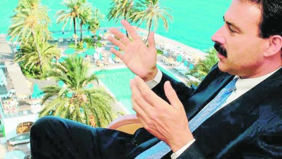El propietario de RIU, detenido en Miami por posible corrupción