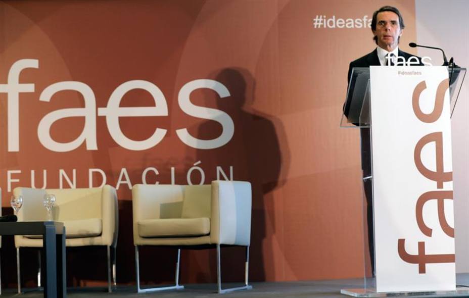 Aznar: Cataluña necesita una alternativa amplia frente al inde