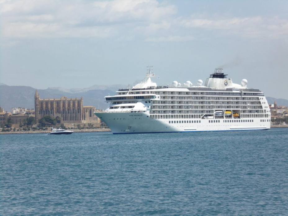 Los comerciantes aplauden la llegada de cruceristas a Palma “Cuantos más vengan mejor “