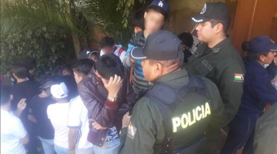 Descubren numerosas fiestas sexuales con menores en Bolivia que dejan más de 200 detenidos