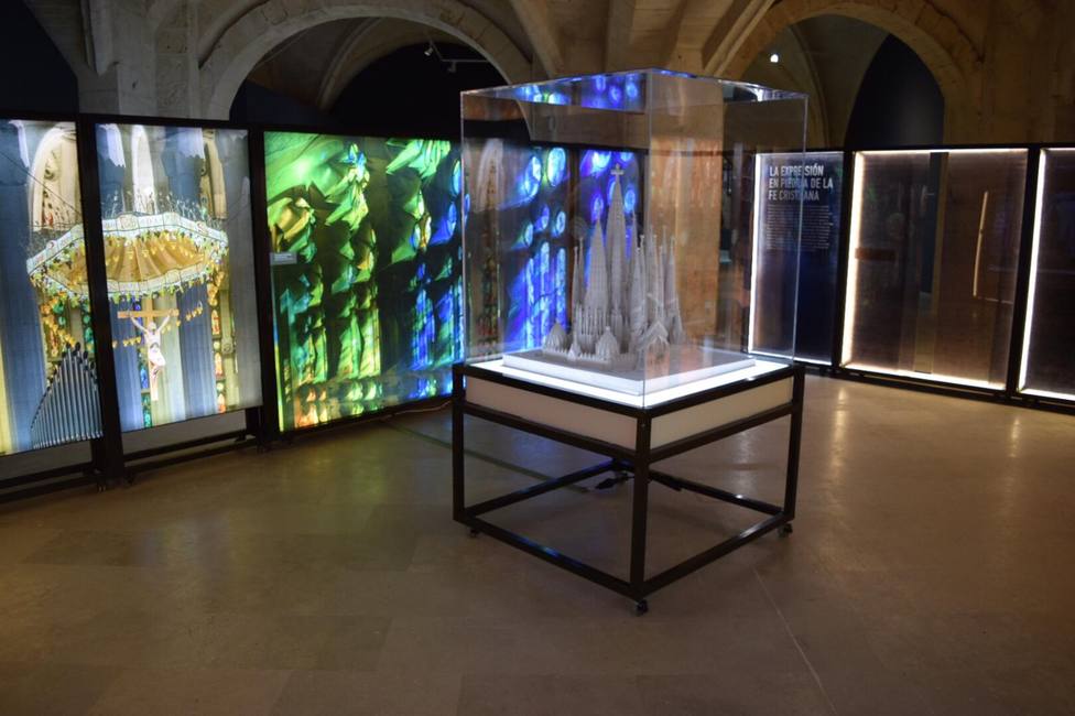 Exposición ‘Gaudí y la Sagrada Familia en la Catedral de Burgos. Una experiencia interior’.