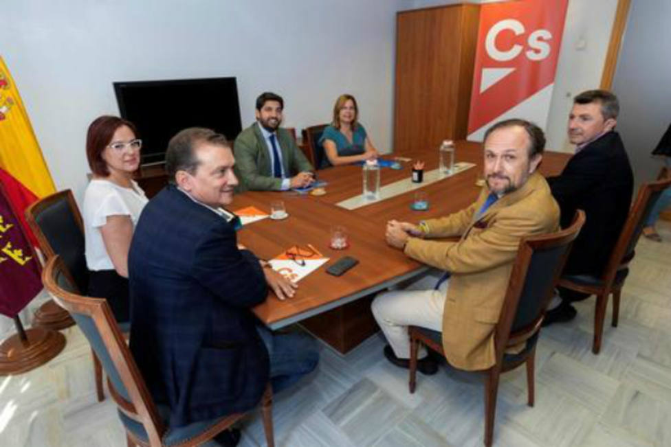 Representantes de PP, Ciudadanos y Vox se reúnen por tercera vez para lograr un nuevo gobierno en Murcia