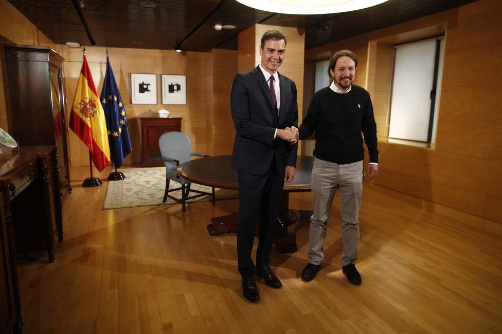 Pedro Sánchez y Pablo Iglesias durante uno de sus últimos encuentros en el Congreso