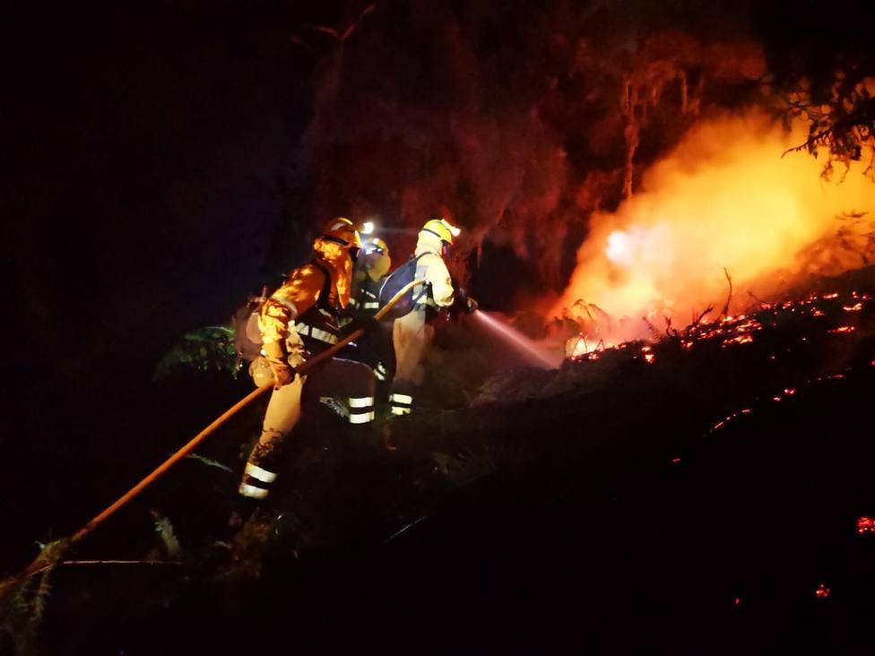 Vecinos afectados por el incendio de Tejada (Gran Canaria) en COPE: Parecía el infierno en frente de casa