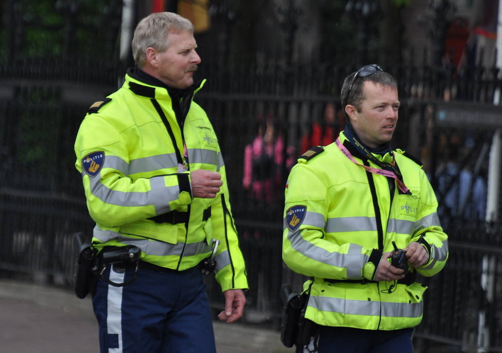 Un muerto y cinco personas heridas por apuñalamiento en Ámsterdam