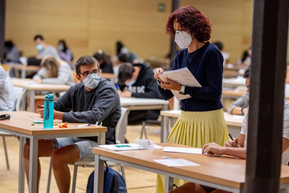 El TSJC ordena que el examen de la PAU se ofrezca también en castellano