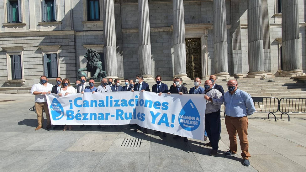 Los empresarios granadinos apoyan las reivindicaciones de la Costa Tropical en Madrid
