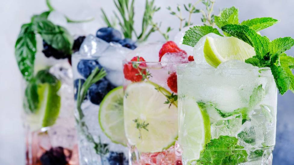 Las cinco alternativas refrescantes a las bebidas alcohólicas con ingredientes que tienes en tu despensa