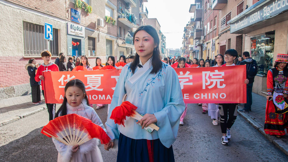 Una joven desvela la verdad sobre el mito de dónde provienen los chinos que viven en España