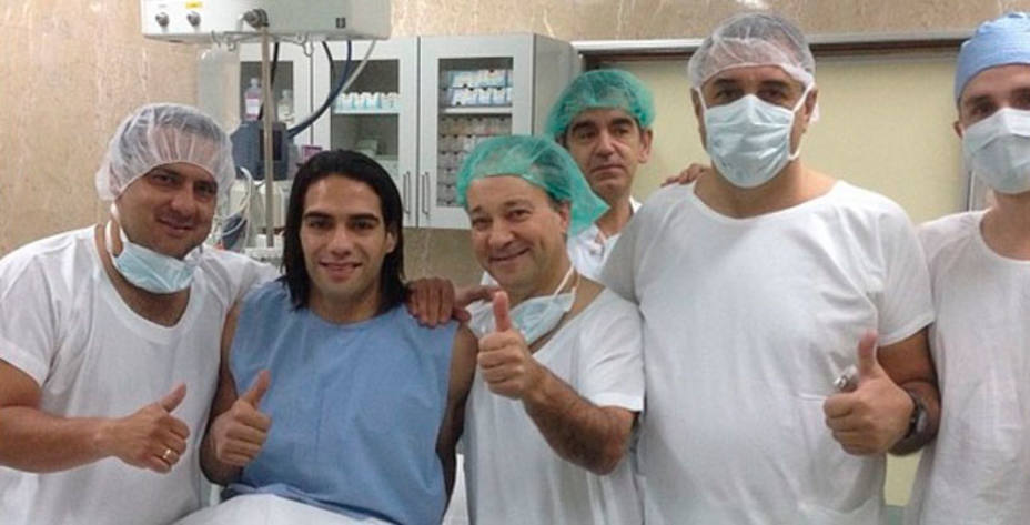 Falcao subió a Instagram esta foto de antes de la operación.